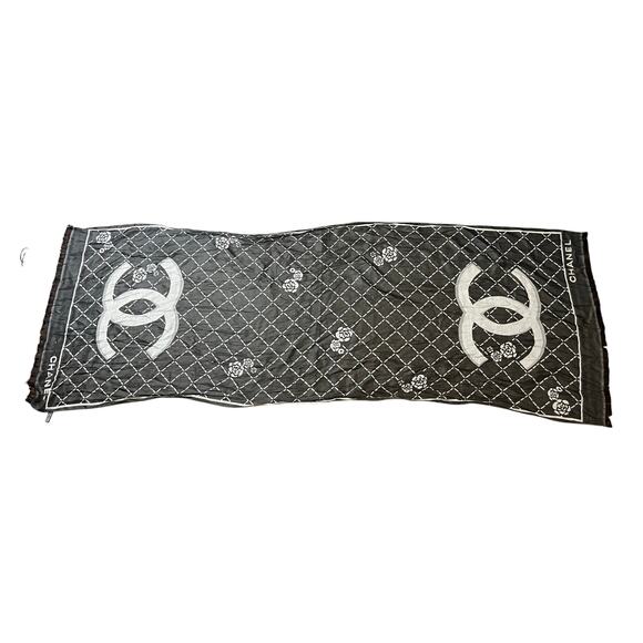 Chanel Cashmere Silk Scarf CC Logo Camila Flowers Black White 70x25 inches - Picture 16 of 16